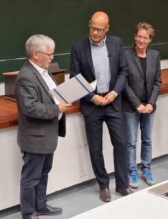 Towards entry "Prof. Dr. Dirk M. Guldi Honored with Robert Bunsen Lecture"